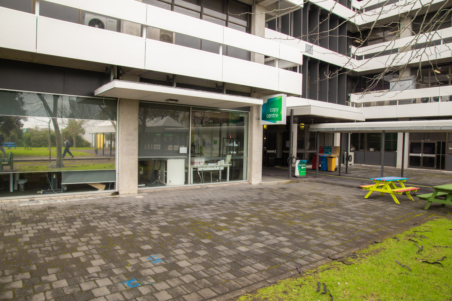 You can find the Unitec Copy Centre is on the ground floor in Building 114, Unitec Mt Albert campus 