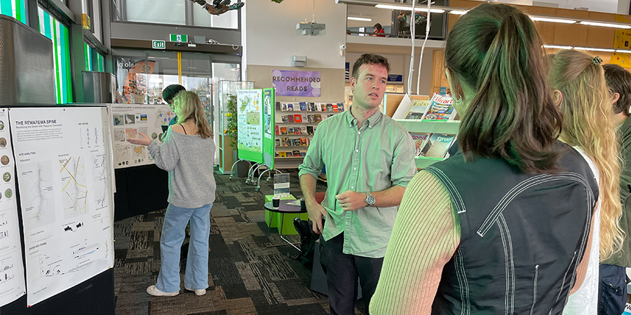 Ākonga anb visitors disucss landscape architecture