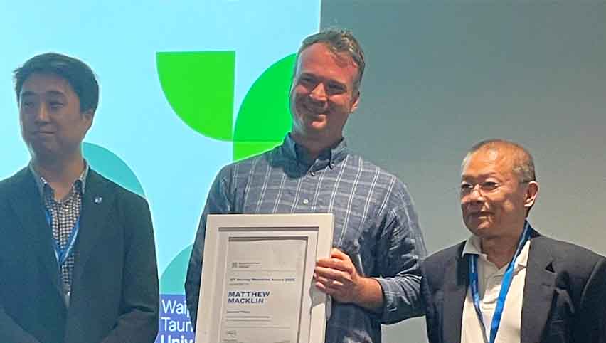 Unitec student shines at national award with presentation on automated production line