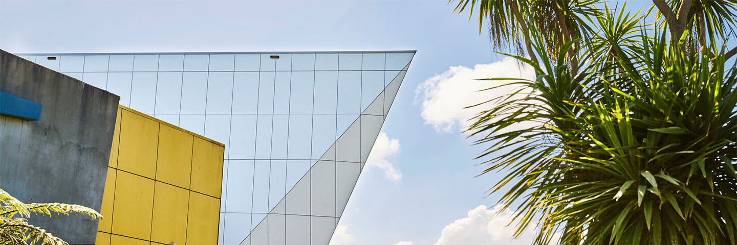 Exterior photo of Te Puna student centre.