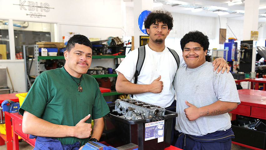 NZ Sign Language Week: Deaf ākonga thrive in automotive training